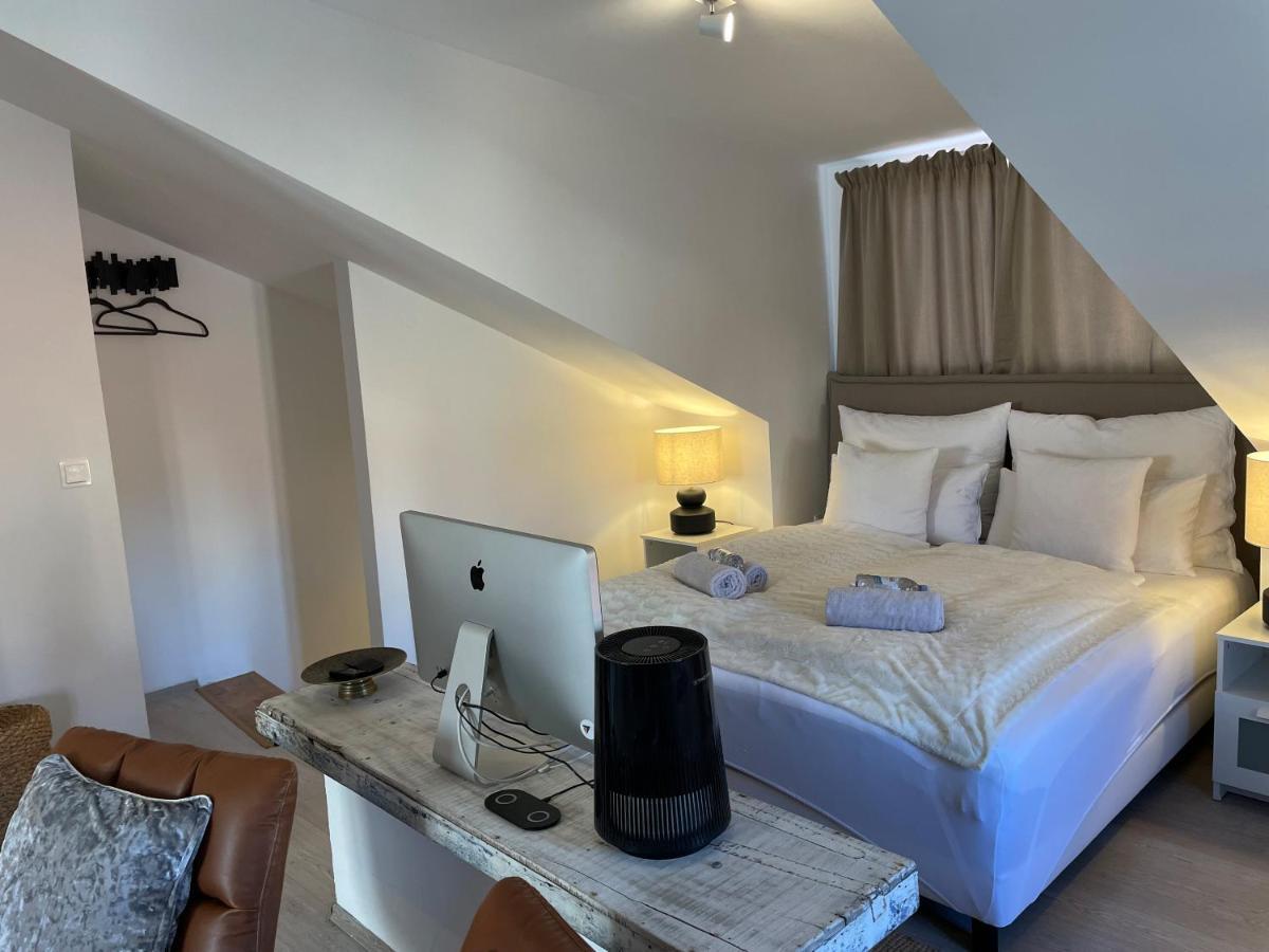 Fredys Apartments Stari Grad  Eksteriør billede